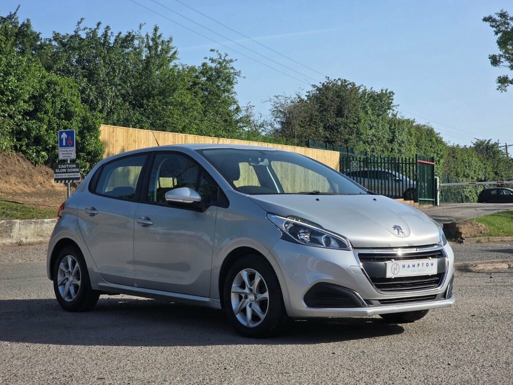 Peugeot 208 208 Active Silver