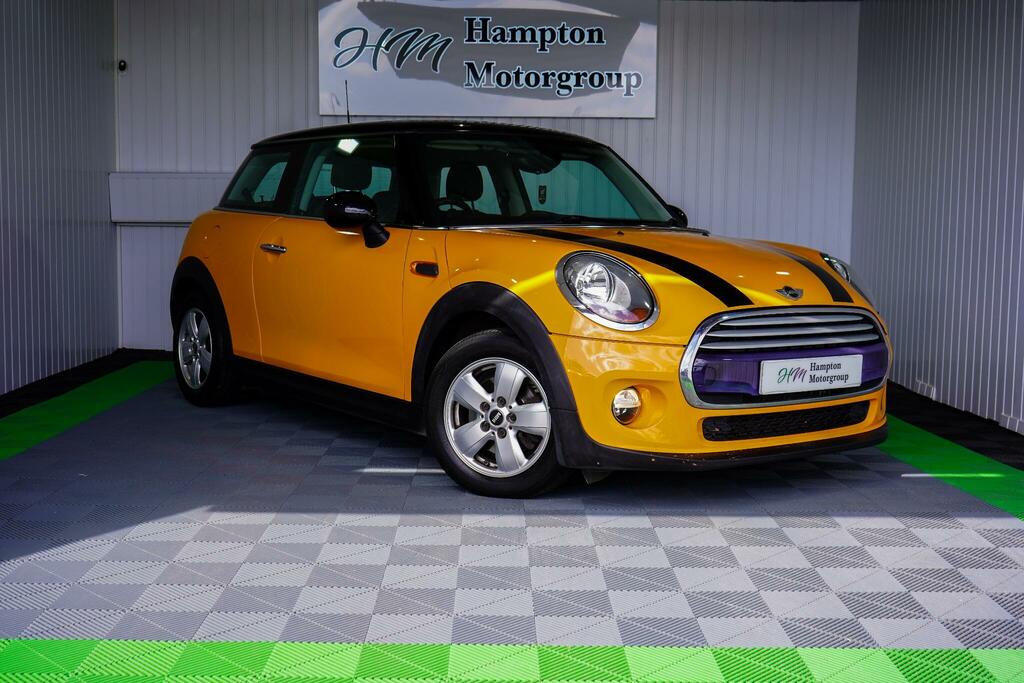 Mini Hatch 1.5 Cooper Euro 6 Ss AO64XNL Orange #2