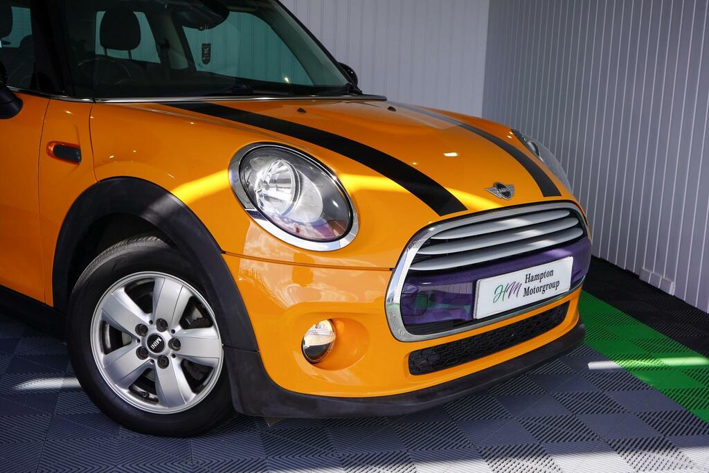 Mini Hatch 1.5 Cooper Euro 6 Ss AO64XNL Orange #4