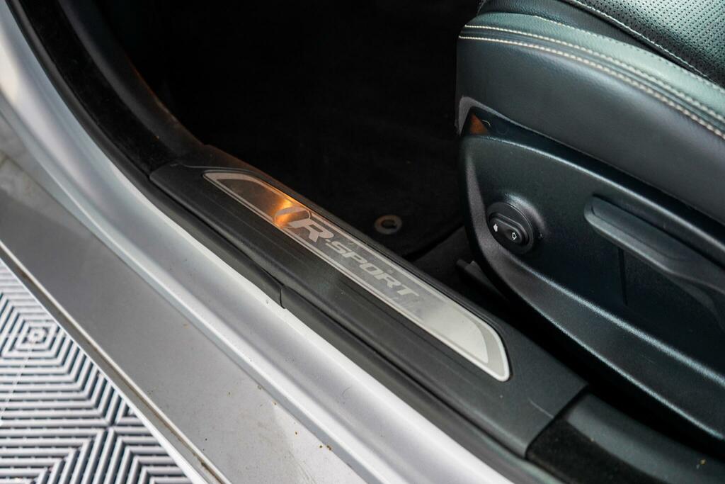 Jaguar XE 2.0D R-sport Euro 6 Ss LP66YHH Silver #4