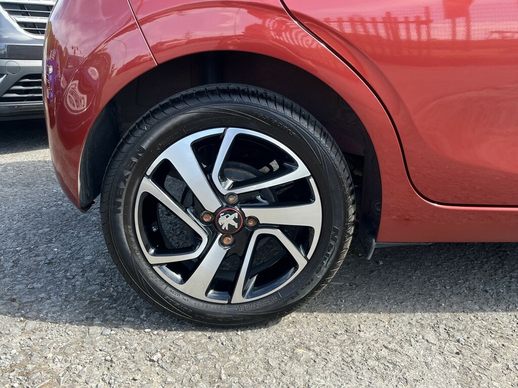 Peugeot 108 1.0 Collection PK69HMZ Red #2