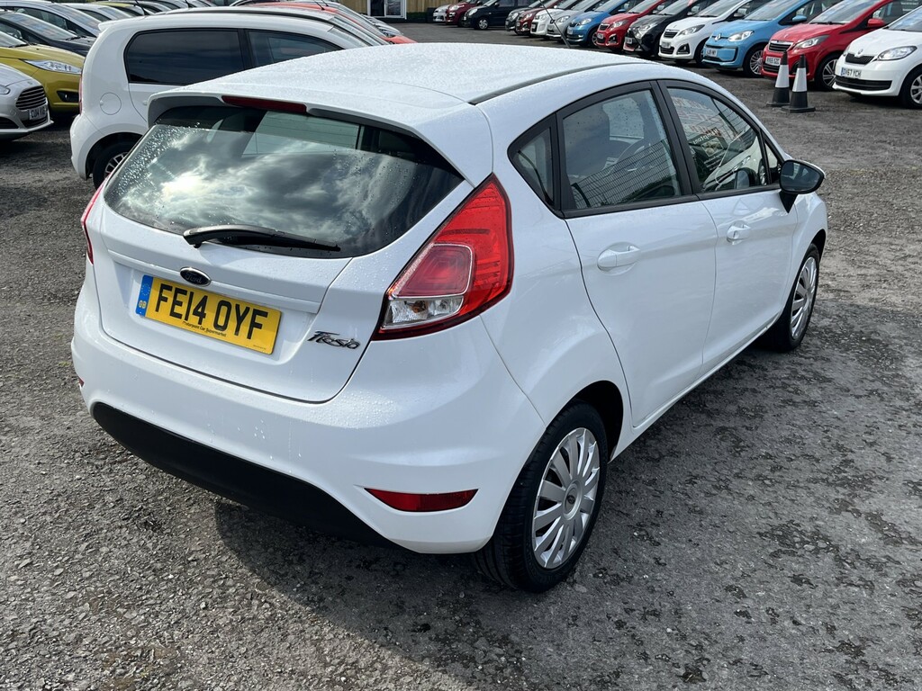 Ford Fiesta Hatchback FE14OYF White #3