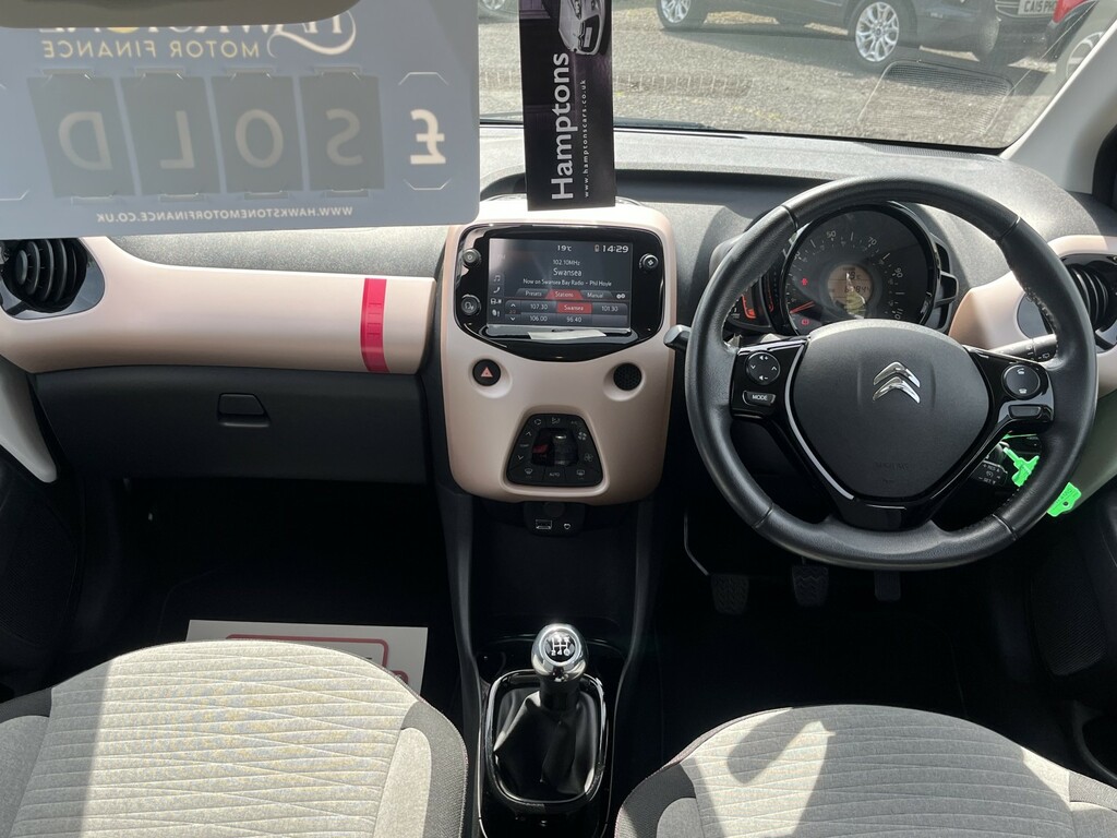 Citroen C1 1.0 Vti Elle GV18UKT White #3