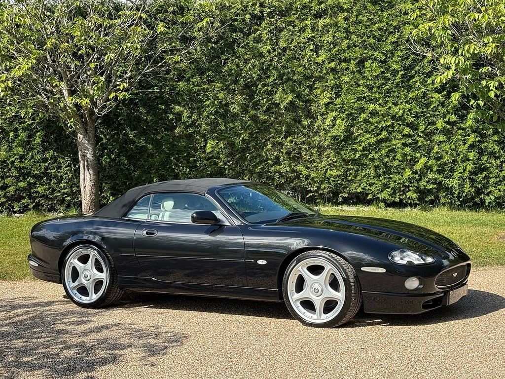Jaguar XK8 4.0 Convertible 284 Gkm, 29 Black #2