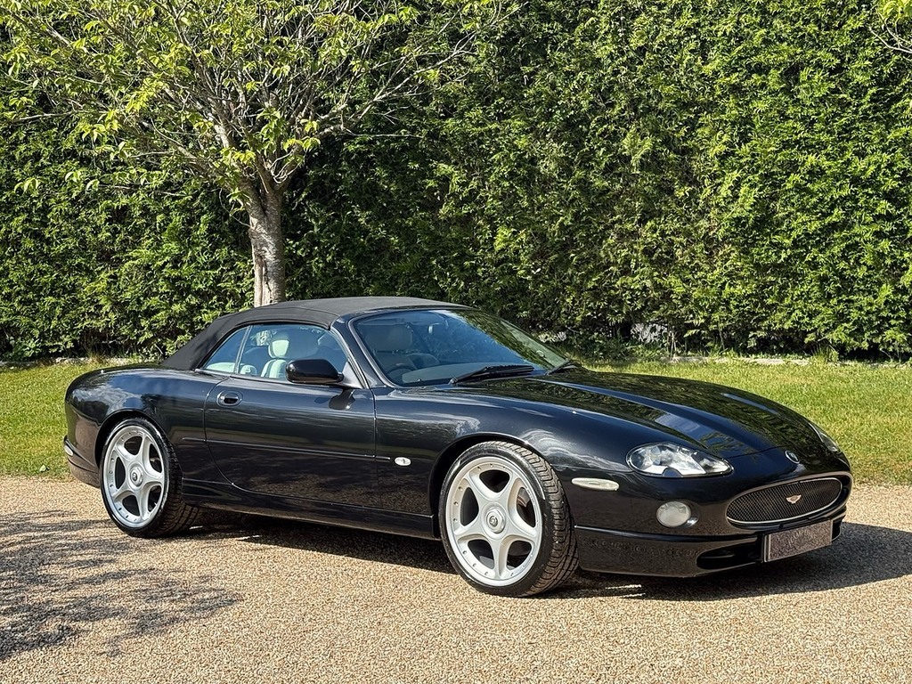 Jaguar XK8 4.0 Convertible 284 Gkm, 29 Black #3