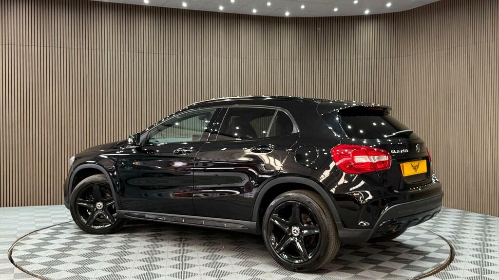 Mercedes-Benz GLA Class Suv 1.6 Gla200 Amg Line 7G-dct Euro 6 Ss 2 LP19HNW Black #2