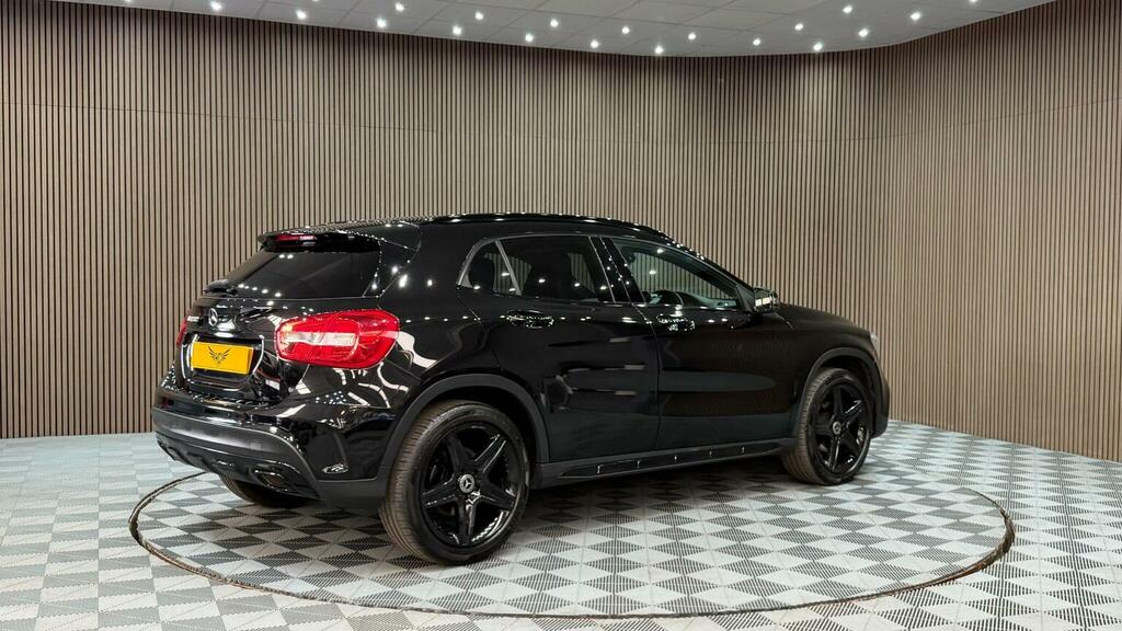Mercedes-Benz GLA Class Suv 1.6 Gla200 Amg Line 7G-dct Euro 6 Ss 2 LP19HNW Black #4