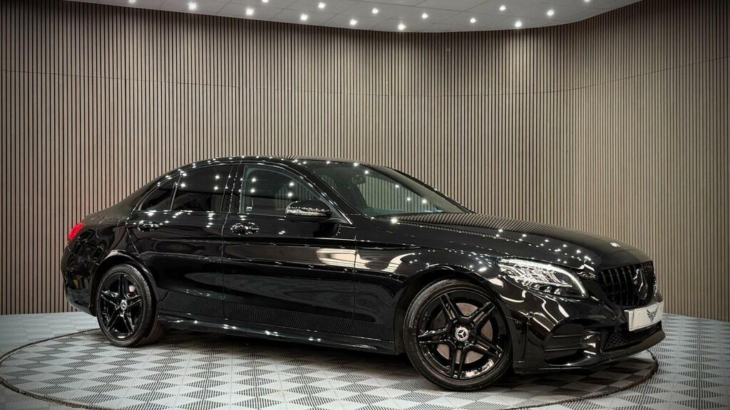 Mercedes-Benz C Class Saloon 2.0 C300 Amg Line G-tronic Euro 6 Ss Black