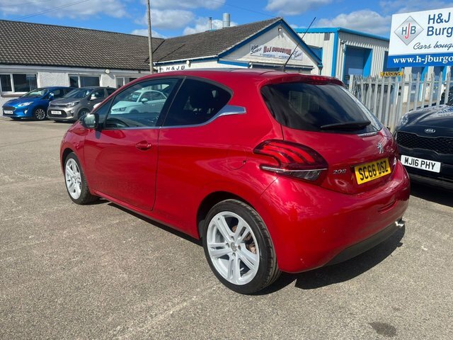 Peugeot 208 1.6 Bluehdi Gt Line Hatchback Eu Red #6