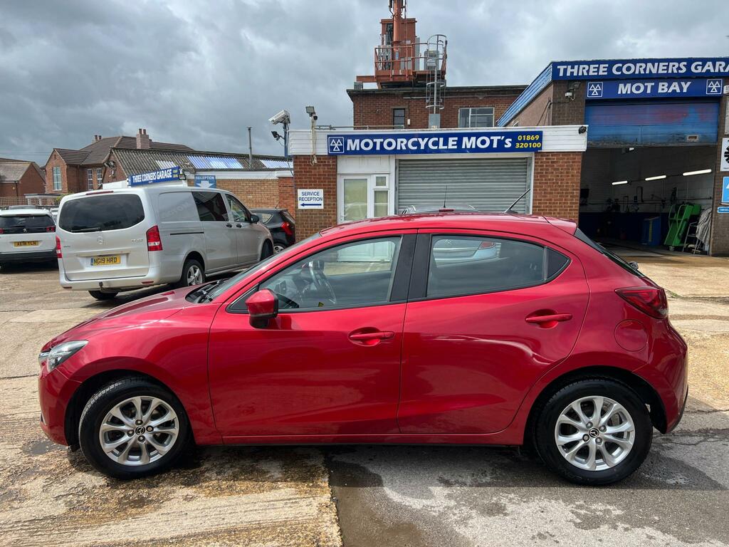 Mazda 2 Se L VO67EGY Red #4