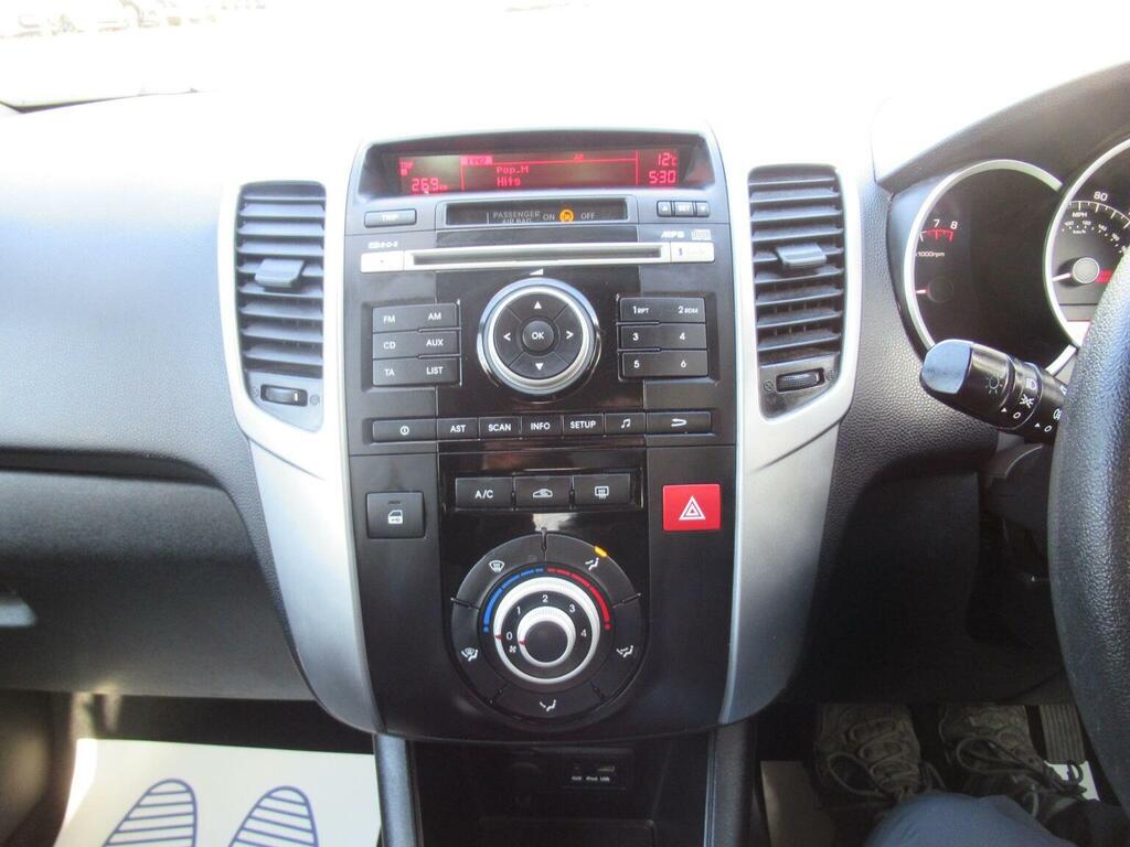 Kia Venga Mpv 1.4 1 Euro 5 201059  #2