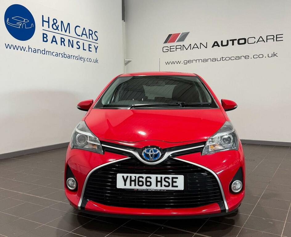 Toyota Yaris Hatchback 1.5 Vvt-h Icon E-cvt Euro 6 201666 YH66HSE Red #2