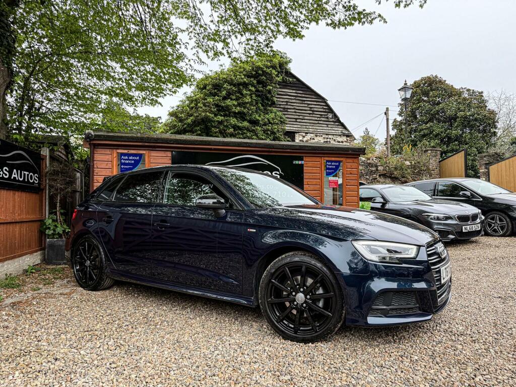 Audi A3 Hatchback 1.5 Tfsi Cod Black Edition Sportback Eur LT67UUS Blue #3