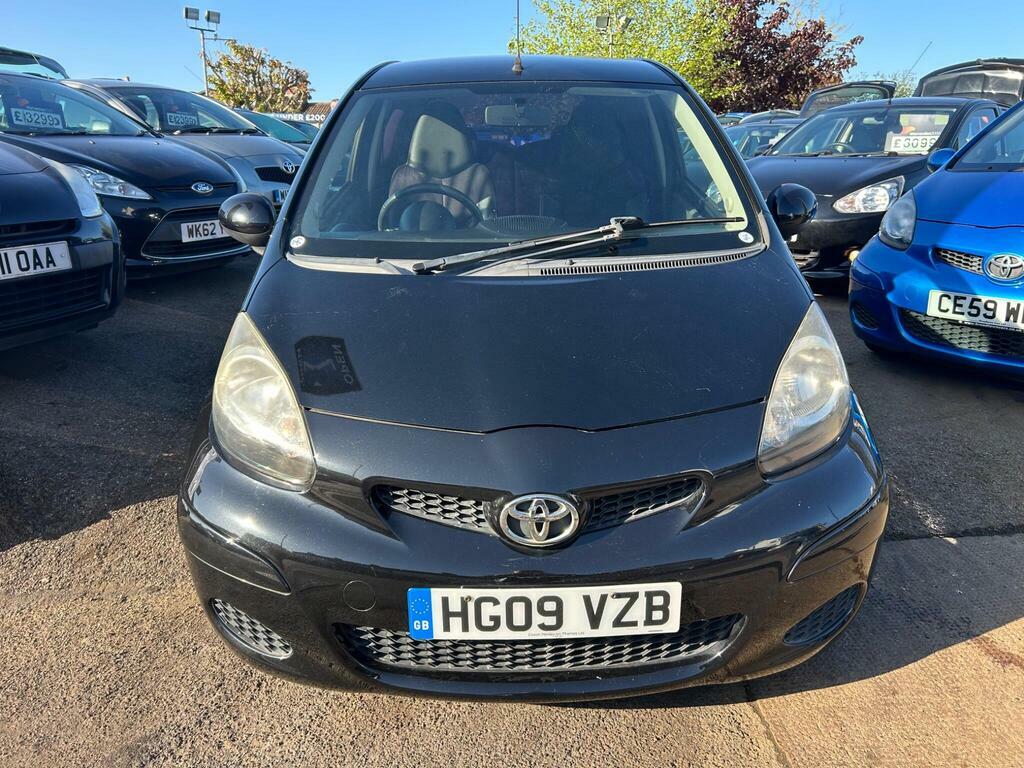 Toyota Aygo 1.0 Vvt-i Black Euro 4 HG09VZB Black #2