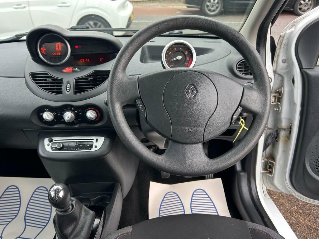 Renault Twingo 1.1 Dynamique 75 Bhp Blue #13
