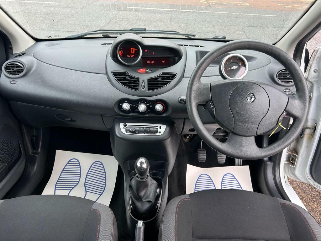 Renault Twingo 1.1 Dynamique 75 Bhp Blue #9