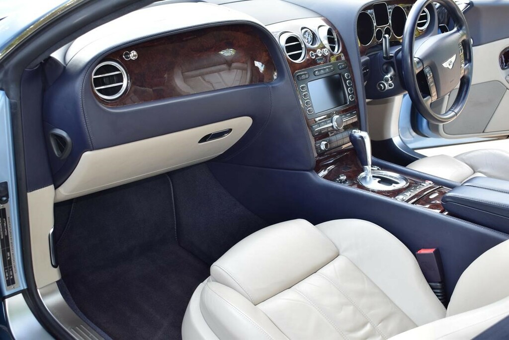 Bentley Continental Gt -- DX54YYV #4