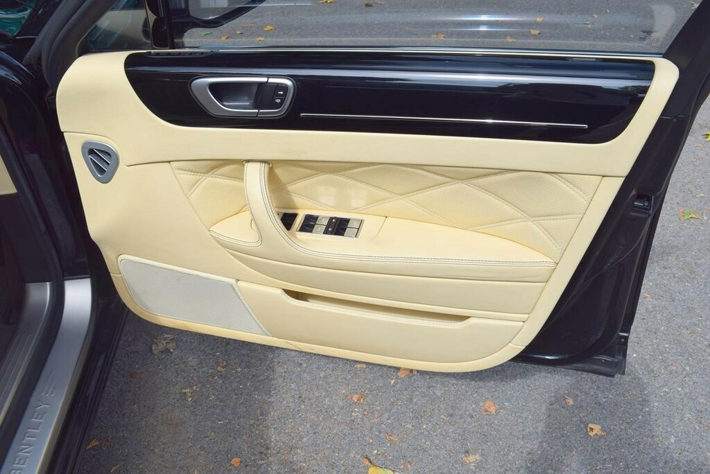 Bentley Flying Spur Mulliner #6