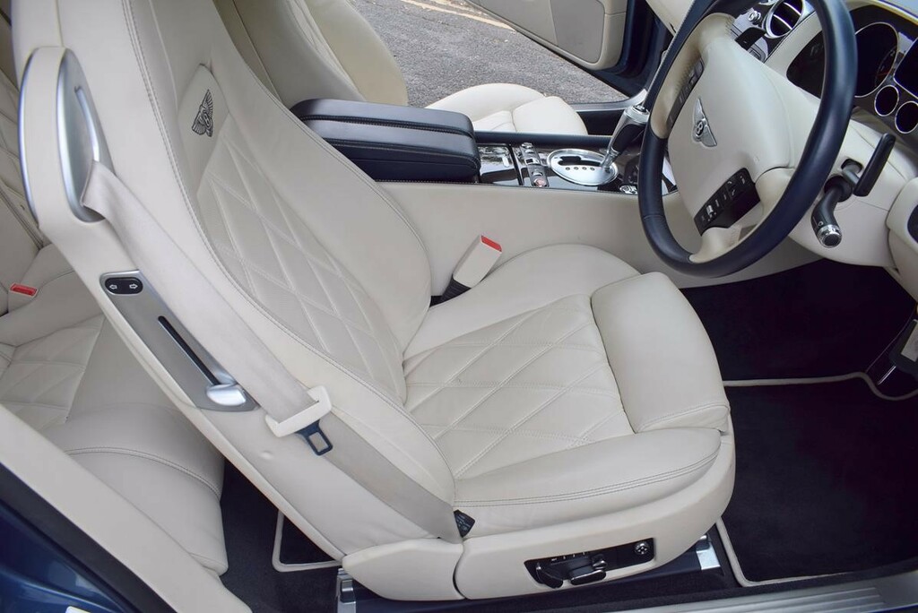 Bentley Continental Mulliner Blue #6