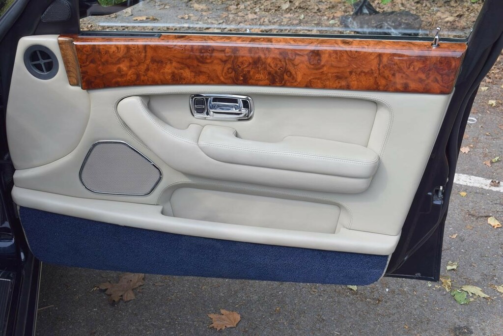 Bentley Arnage Red Label #8