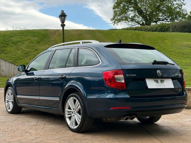 Skoda Superb 2014 2.0 Tdi Elegance Estate Dsg 4Wd Eu Blue #6