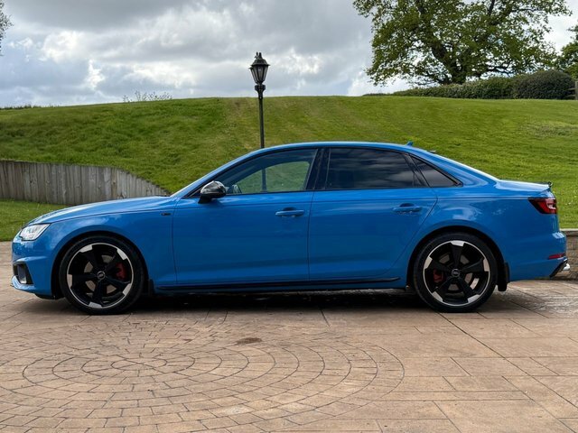 Audi A4 2019 2.0 Tfsi 35 Black Edition Saloon S Blue #4