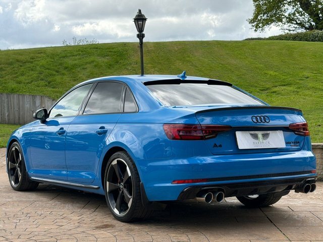 Audi A4 2019 2.0 Tfsi 35 Black Edition Saloon S Blue #6