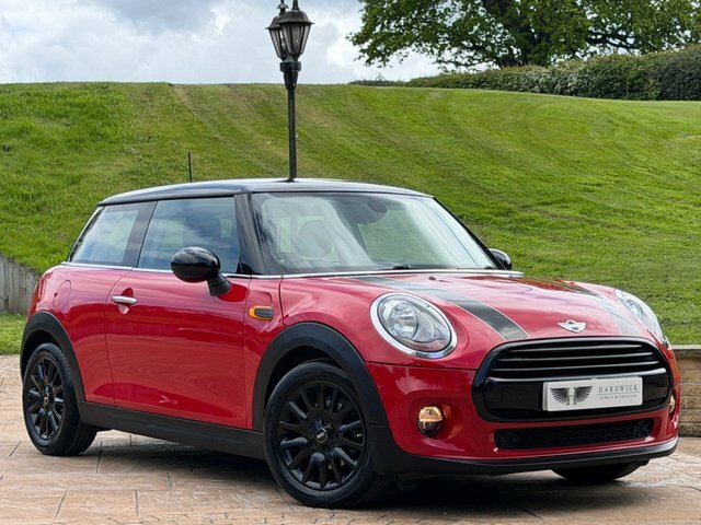 Mini Hatch 2017 1.5 Cooper Hatchback Euro 6 Red