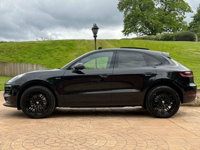 Porsche Macan 2017 3.0 Td V6 S Suv Pdk 4Wd Euro 6 S RX67RMY Black #4
