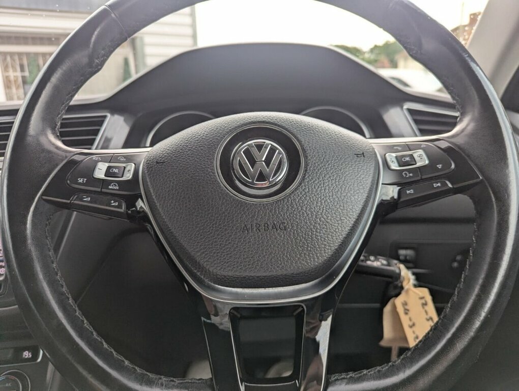 Volkswagen Tiguan 2L Se Navigation LD66YLM Black #6