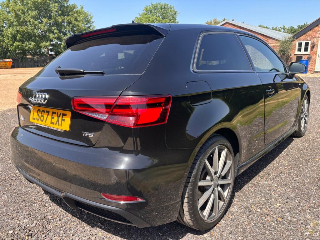 Audi A3 1.5 Tfsi Cod Black Edition Hatchback S Black #5