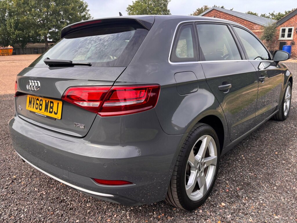 Audi A3 1.5 Tfsi Cod 35 Sport Sportback S Troni MV68WBJ Grey #5