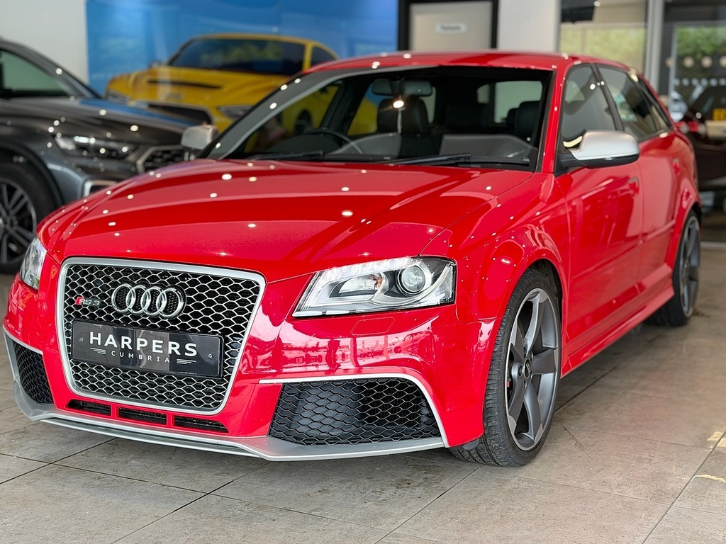 Audi RS3 Tfsi Hatchback 2.5 Red #3