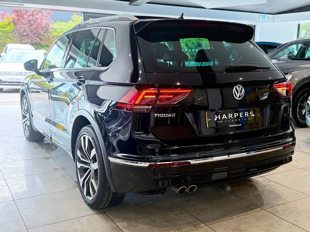 Volkswagen Tiguan 2.0 Tdi R-line Suv Dsg 4Motion Euro 6 YG68OMY Black #5