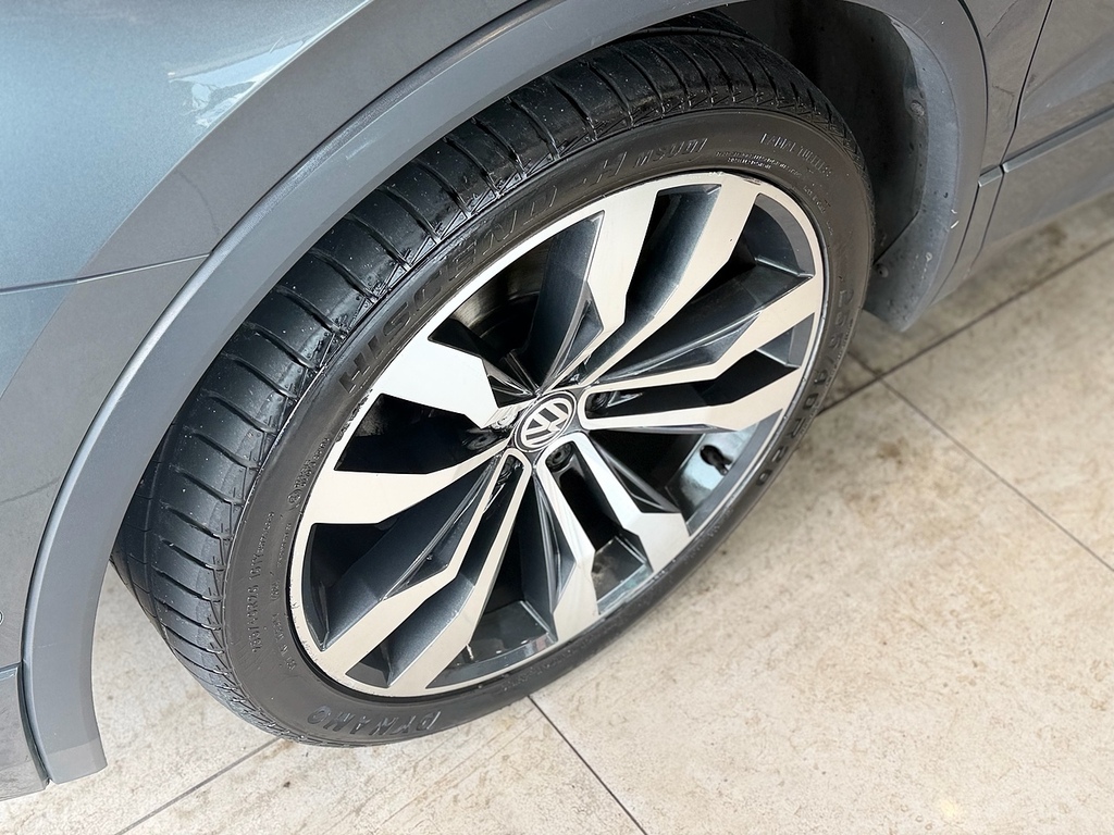 Volkswagen Tiguan 1.5 Tsi Evo R-line Suv Dsg Euro 6 Ss J14TBJ Grey #4