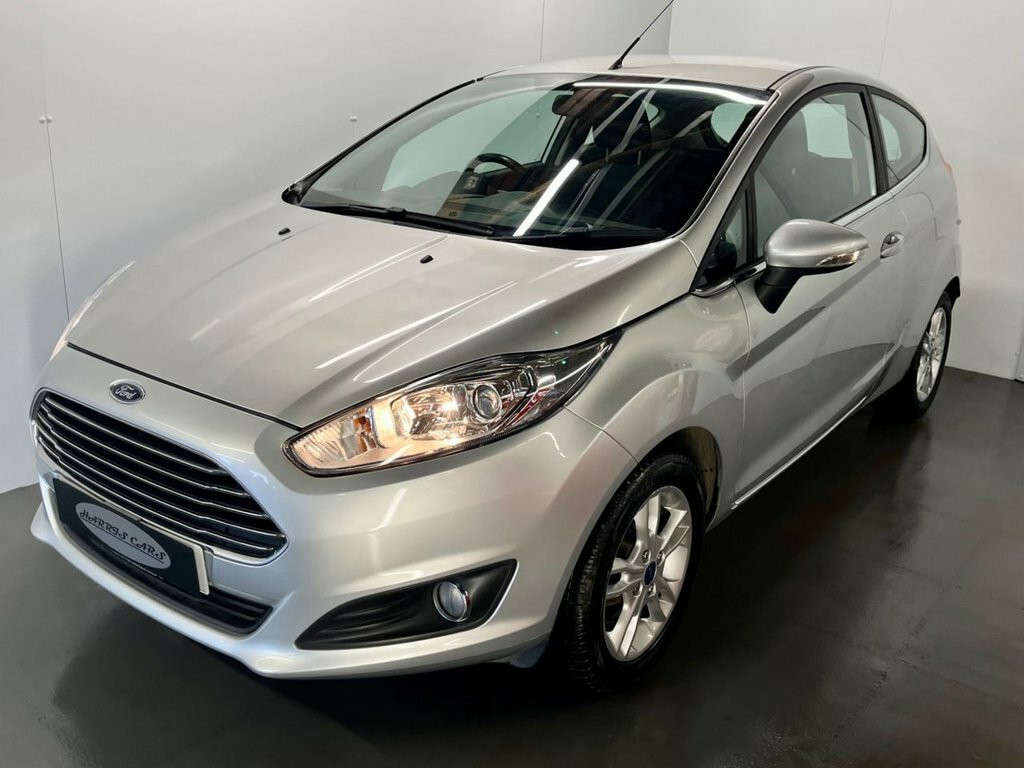 Ford Fiesta 1.3L Zetec Silver #4