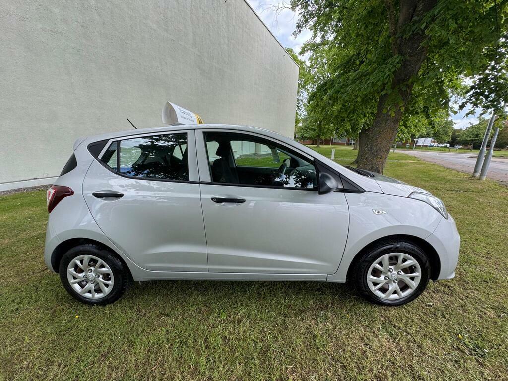 Hyundai I10 1.0 S Euro 6 YS69HJX Grey #2