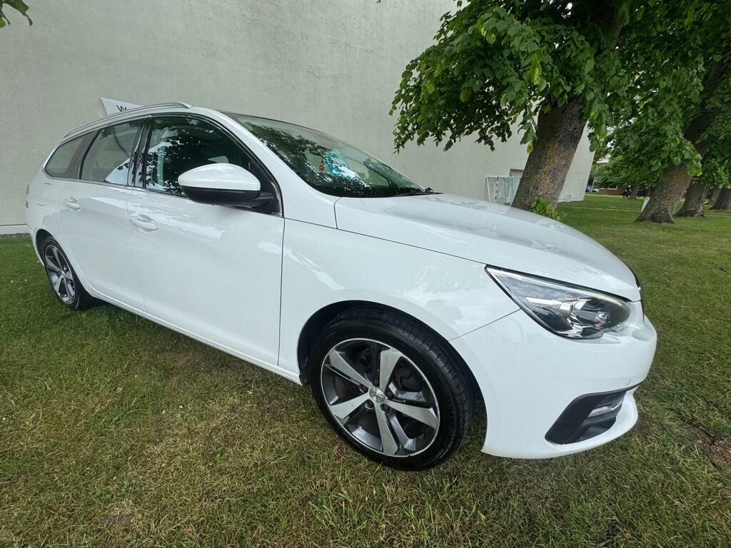 Peugeot 308 SW 1.2 Puretech Allure Euro 6 S S White
