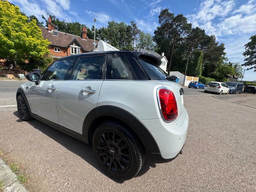 Mini Hatch 1.5 Cooper Steptronic Euro 6 S S LR68EYZ Silver #4