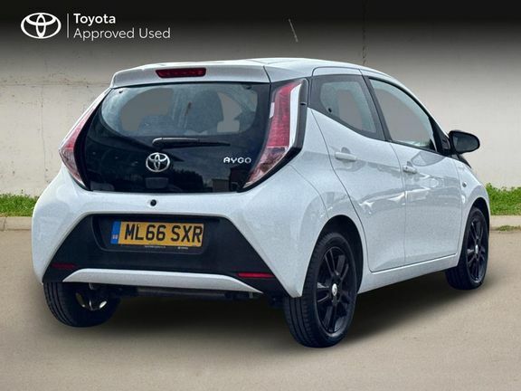 Toyota Aygo X X-play 5dr White #2