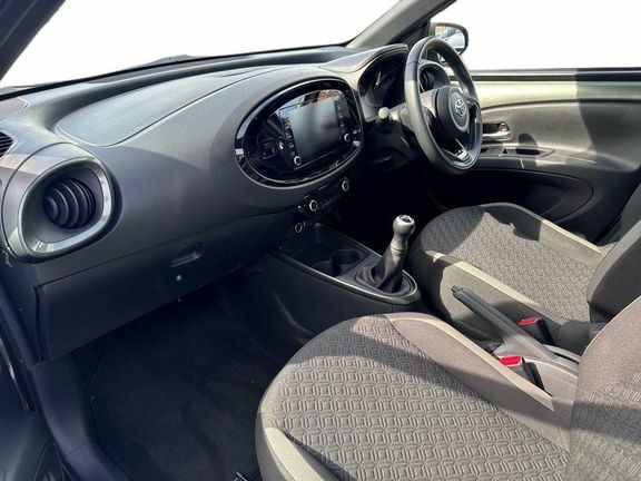 Toyota Aygo X Edge Manual RE23EYK Green #5
