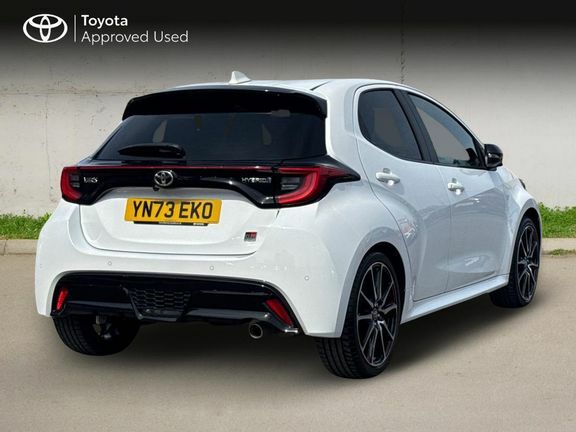 Toyota Yaris Gr Sport City YN73EKO White #2