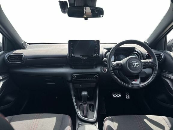 Toyota Yaris Gr Sport City YN73EKO White #6