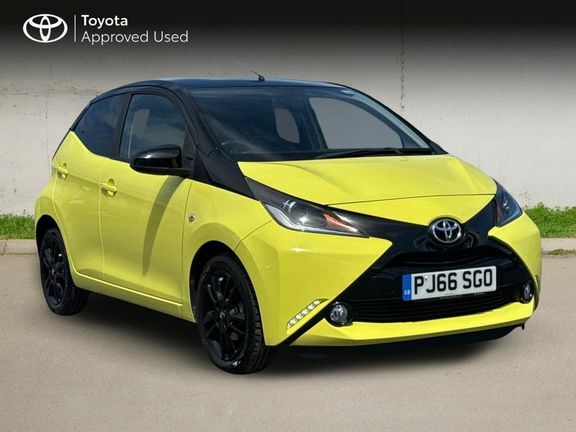 Toyota Aygo X X-cite 3 Mm Bi-tone Yellow