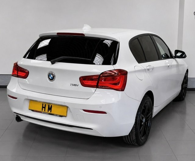 BMW 1 Series 1.5 118I Sport Hatchback Euro 6 MJ19JVN White #2