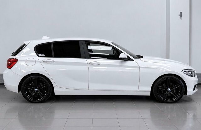 BMW 1 Series 1.5 118I Sport Hatchback Euro 6 MJ19JVN White #3