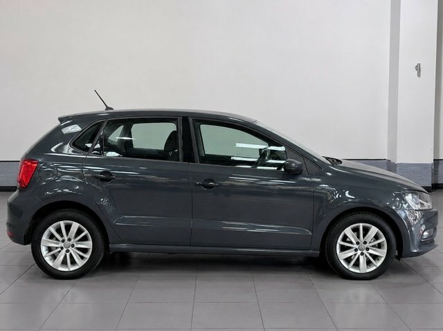 Volkswagen Polo 1.4 Tdi Bluemotion Tech Se Hatchback Ma MJ15RHK Grey #3