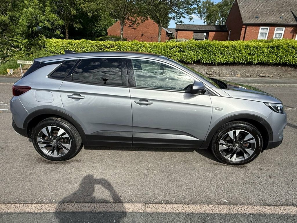 Vauxhall Grandland X 1.5L Sport Nav DY68ZYJ Grey #2