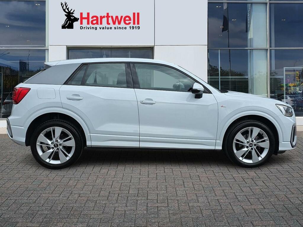 Audi Q2 1.5 Tfsi Cod 35 S Line Suv S Tronic Eur RA21PHF White #2