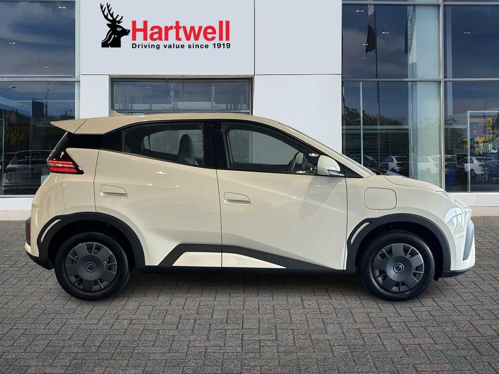 Byd Dolphin 30Kwh Active Hatchback 87 Ps White #2